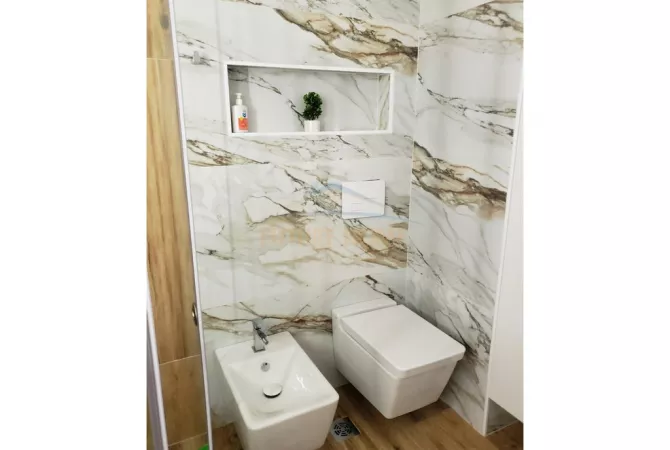 Shtepi ne shitje Apartament ne Tirane, 2+1, Mobilimi E mobiluar, Pagesa 250,000  Euro.