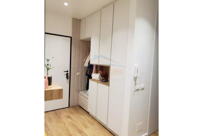 Shtepi ne shitje Apartament ne Tirane, 2+1, Mobilimi E mobiluar, Pagesa 250,000  Euro.