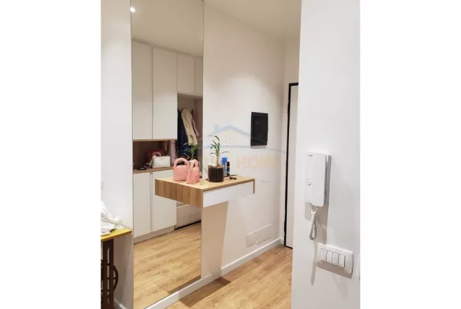 Shtepi ne shitje Apartament ne Tirane, 2+1, Mobilimi E mobiluar, Pagesa 250,000  Euro.