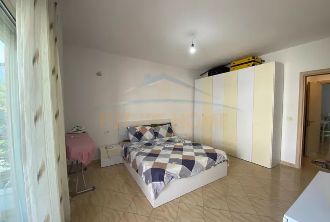 Shtepi ne shitje Apartament ne Tirane, 2+1, Mobilimi E mobiluar, Pagesa 1,550,000  Euro.