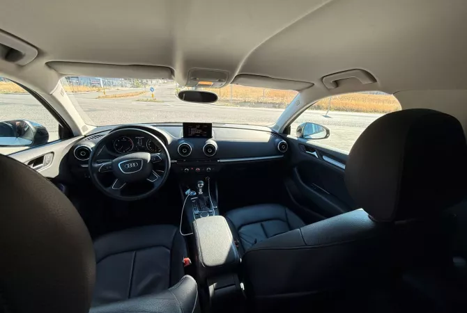 Auto in Vendita a Argirocastro - 9,700 Euro