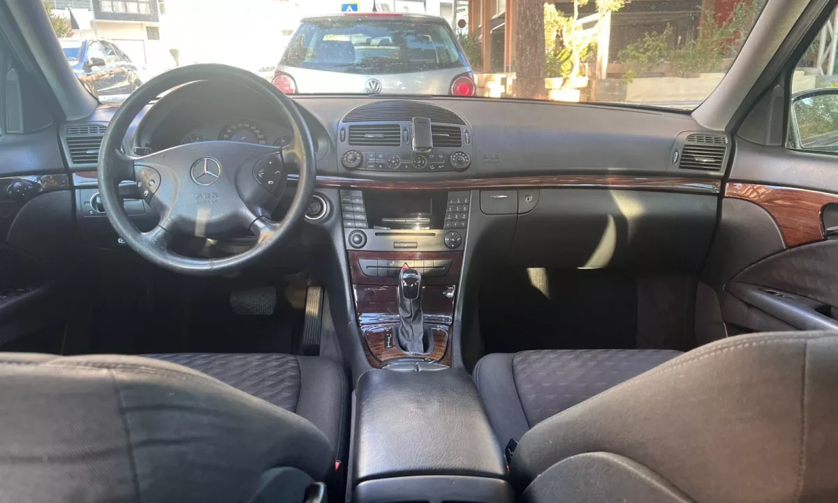 Auto in Vendita a Tirana, Mercedes-Benz, 2005 Diesel,Kambio Automatik Pagamento 3,200  Euro.