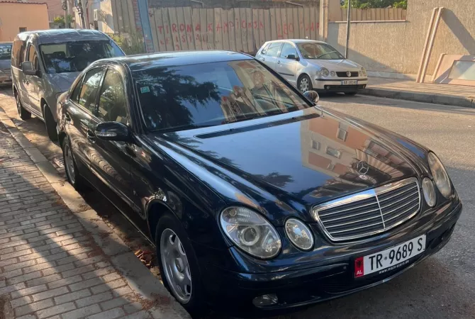Auto in Vendita a Tirana, Mercedes-Benz, 2005 Diesel,Kambio Automatik Pagamento 3,200  Euro.