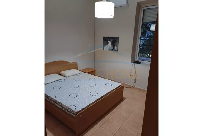Shtepi me qera Apartament ne Tirane, 2+1, Mobilimi E mobiluar, Pagesa 650  Euro.