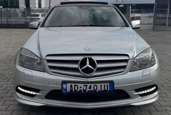 Auto in Vendita a Tirana - 9,200 Euro