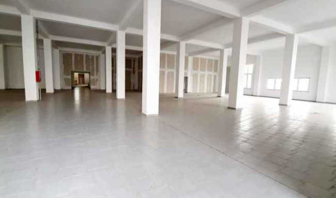 Qera,Kapanon,Autostrada Tirane -Durres(future14106)