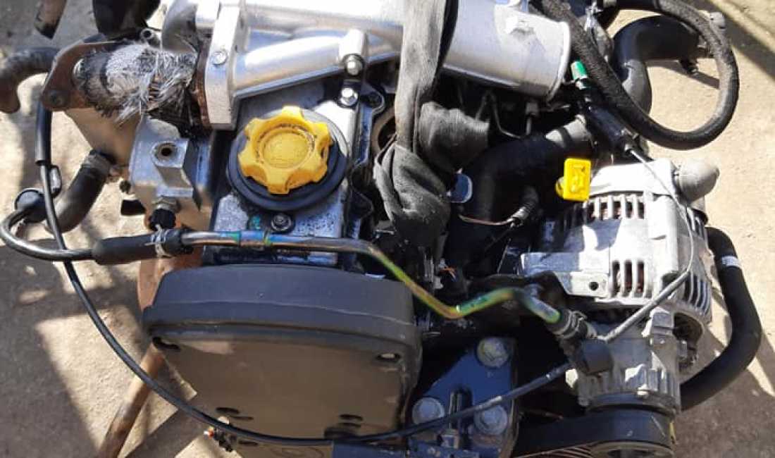 Motor Land Rover 2.0 i kompletuar me gjitha