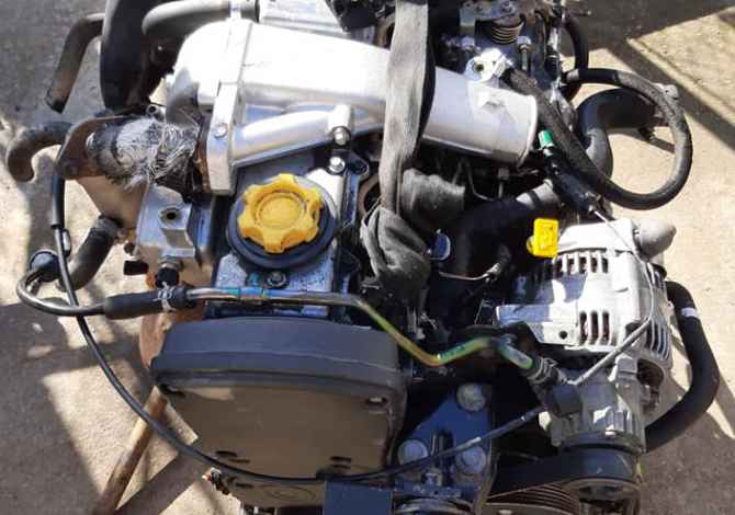 Motor Land Rover 2.0 i kompletuar me gjitha