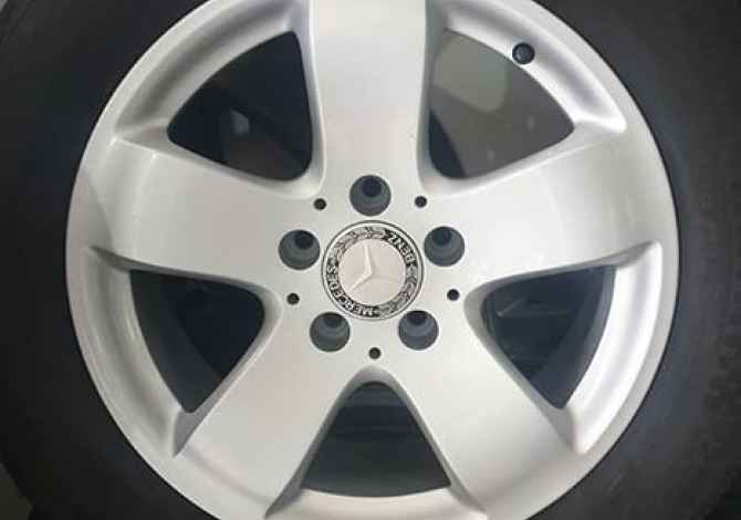 SHITEN disqe per makina modele te ndryshme te gjitha setet e disqeve jane te rregull nuk kane a