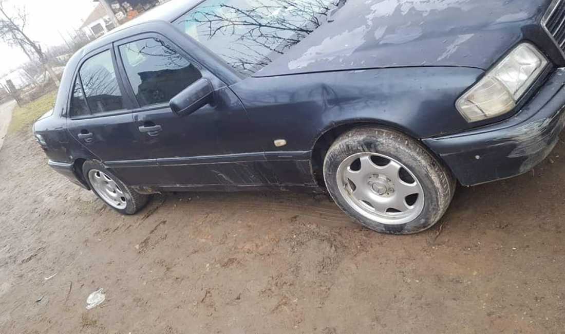 Shitet   Per Pjes Mercedes - Benz C 2000