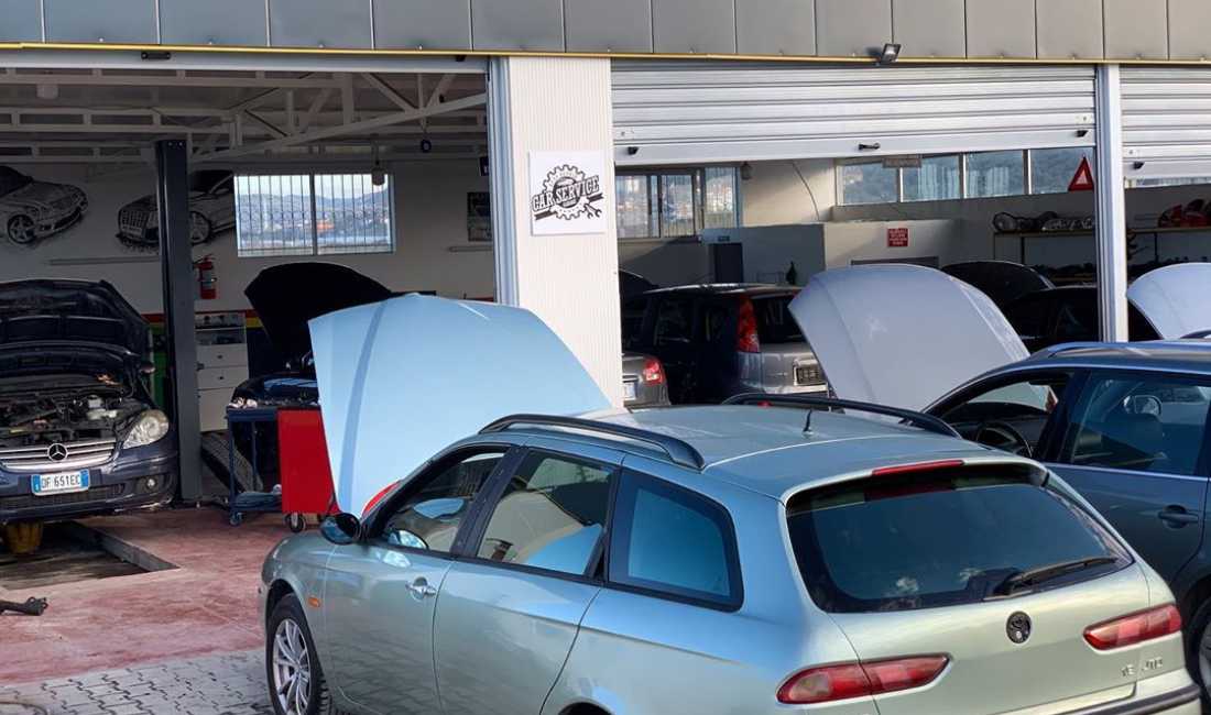 Auto Servis   ofron Punime Xhenerike, Pjese Kembimi, Diagnostifikim me komjuter, Mbushje me gaz