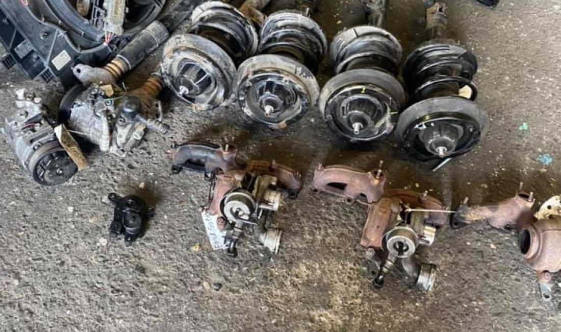 Pjese kembimi Servis joeli