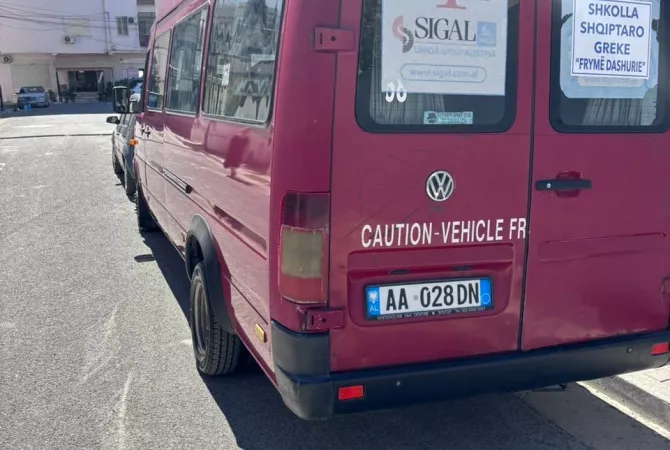 Auto in Vendita a Tirana, , 0 ,Kambio  Pagamento 8,600  Euro.