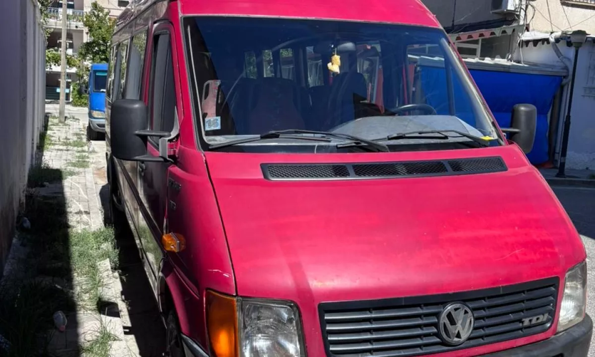 Auto in Vendita a Tirana, , 0 ,Kambio  Pagamento 8,600  Euro.