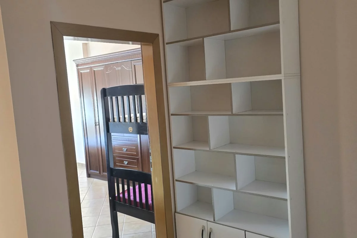 Shtepi me qera Apartament ne Tirane, 1+1, Mobilimi E mobiluar, Pagesa 45,000  Leke.