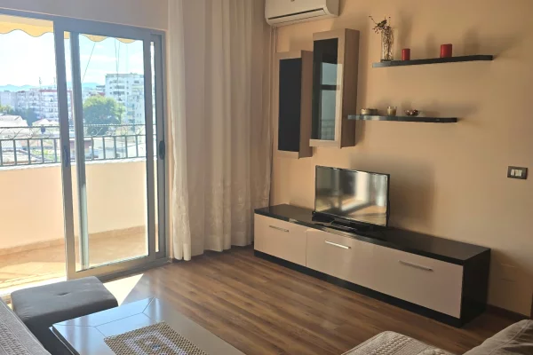 Shtepi me qera Apartament ne Tirane, 1+1, Mobilimi E mobiluar, Pagesa 45,000  Leke.
