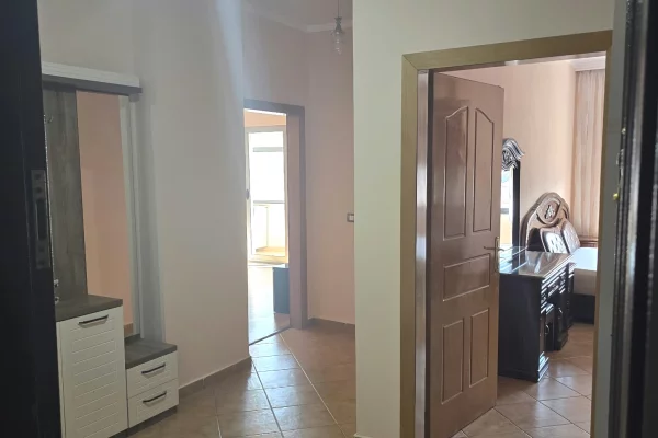 Shtepi me qera Apartament ne Tirane, 1+1, Mobilimi E mobiluar, Pagesa 45,000  Leke.