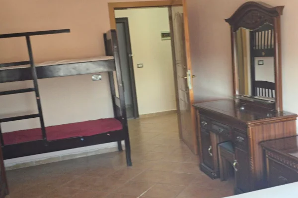 Shtepi me qera Apartament ne Tirane, 1+1, Mobilimi E mobiluar, Pagesa 45,000  Leke.