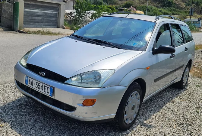 Auto in Vendita a Fier - 1,400 Euro