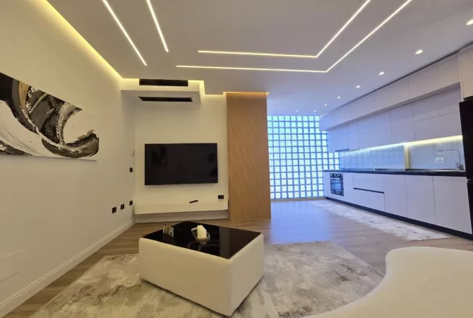 Apartament 2+1+2 për shitje në Rrugën e Kosovarëve, Tiranë!