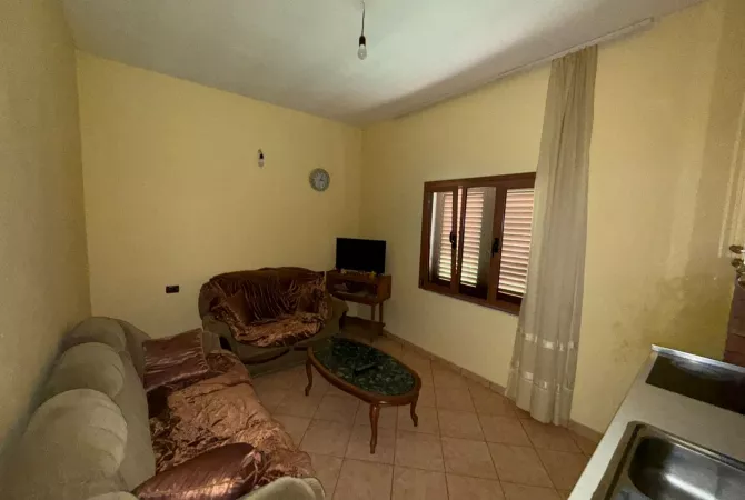 Shtepi me qera Apartament ne Tirane, 2+1, Mobilimi E mobiluar, Pagesa 45,000  Leke.