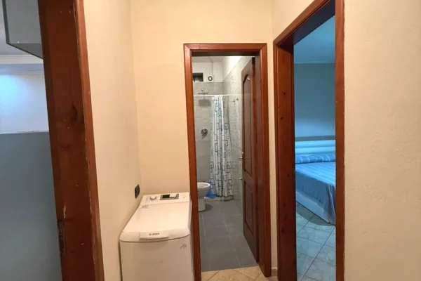 Shtepi me qera Vila Luksoze ne Tirane, 2+1, Mobilimi E mobiluar, Pagesa 500  Euro.