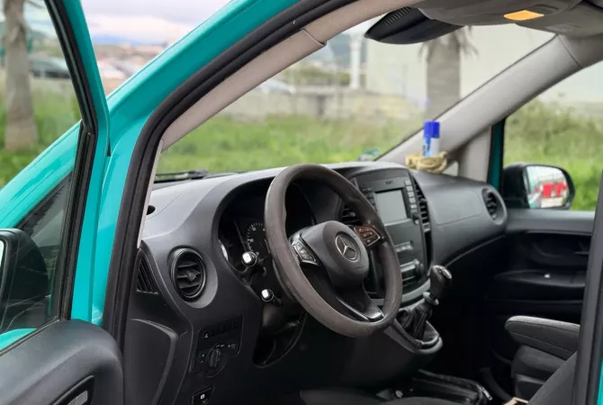 Auto in Vendita a Lushnja, Mercedes-Benz, 2016 Diesel,Kambio Manual Pagamento 13,500  Euro.