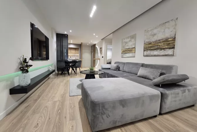 Shtepi me qera Apartament ne Tirane, 2+1, Mobilimi E mobiluar, Pagesa 1,500  Euro.