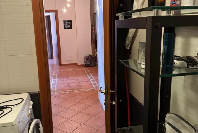 Shtepi ne shitje Apartament ne Tirane, 2+1, Mobilimi E mobiluar, Pagesa 206,000  Euro.