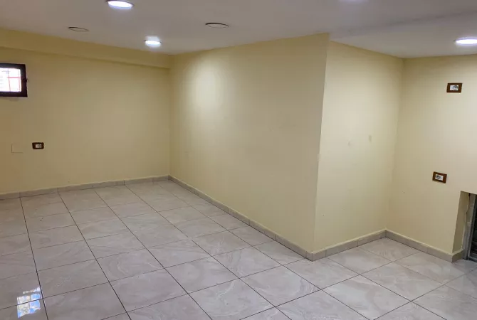 Business Property for Rent 3+1 in Tirana - 45,000 Leke