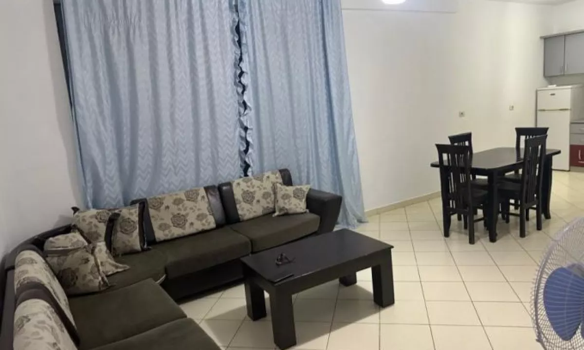 Appartamento in affitto a Tirana 2+1, Arredato