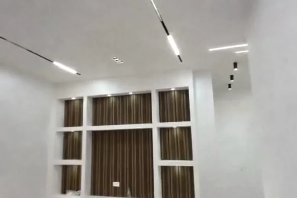 Shitet apartament 1+1 ne Astir, rruga Loni Ligori.