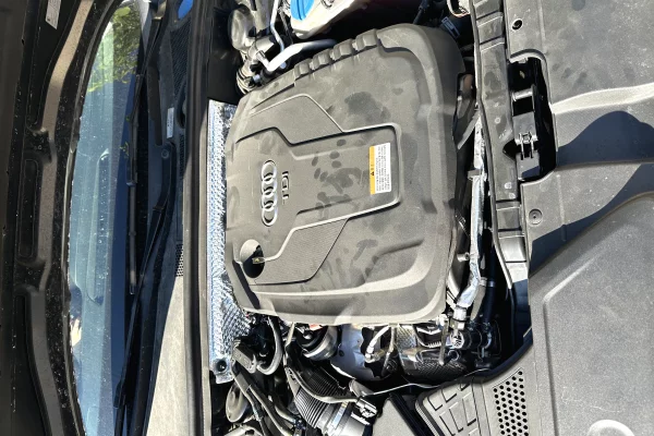 Auto in Vendita a Elbasan, Audi, 2015 Diesel,Kambio Automatik Pagamento 9,900  Euro.