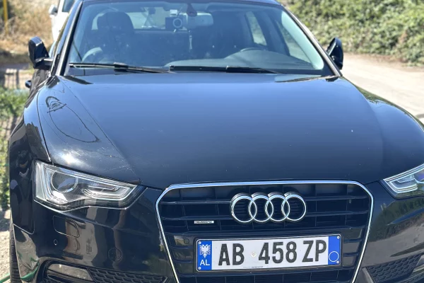 Auto in Vendita a Elbasan, Audi, 2015 Diesel,Kambio Automatik Pagamento 9,900  Euro.