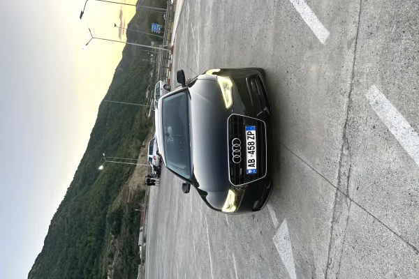 Auto in Vendita a Elbasan, Audi, 2015 Diesel,Kambio Automatik Pagamento 9,900  Euro.
