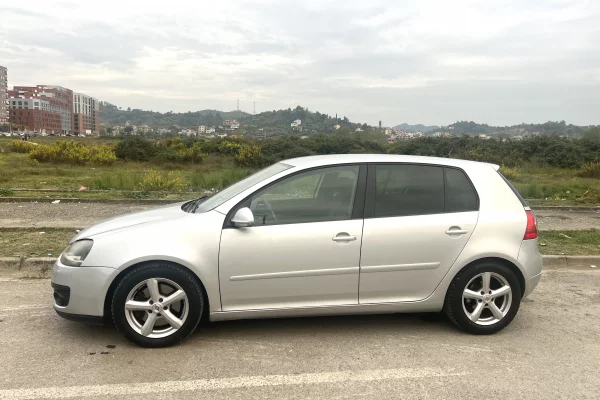 Auto in Vendita a Tirana - 4,800 Euro