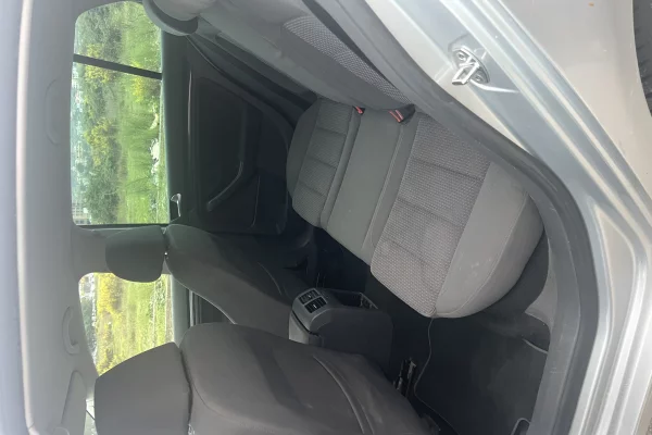 Auto in Vendita a Tirana, Volkswagen, 2007 Benzine,Kambio Automatik Pagamento 4,800  Euro.