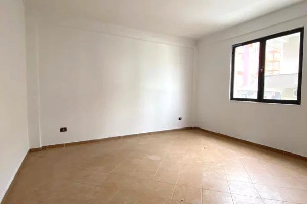Business Property for Rent 3+1 in Tirana - 1,500 Euro