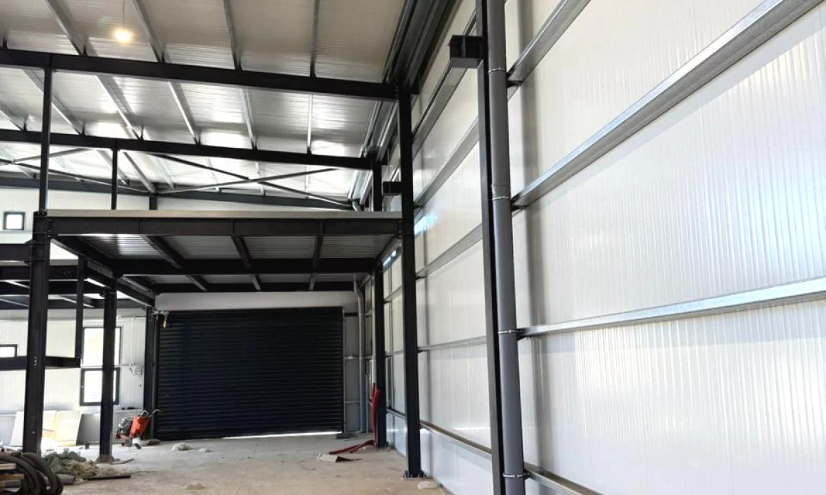 🏭 Kapanon me Qira – Vaqarr, Tirane