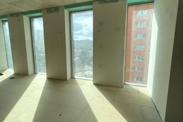 Business Property for Rent 1+1 in Tirana - 10,050 Euro