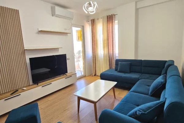 Shtepi me qera Apartament ne Tirane, 1+1, Mobilimi E mobiluar, Pagesa 50,000  Leke.