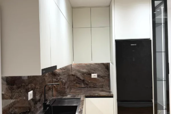 Shtepi ne shitje Apartament ne Tirane, 1+1, Mobilimi E mobiluar, Pagesa 10,900,000  Leke.