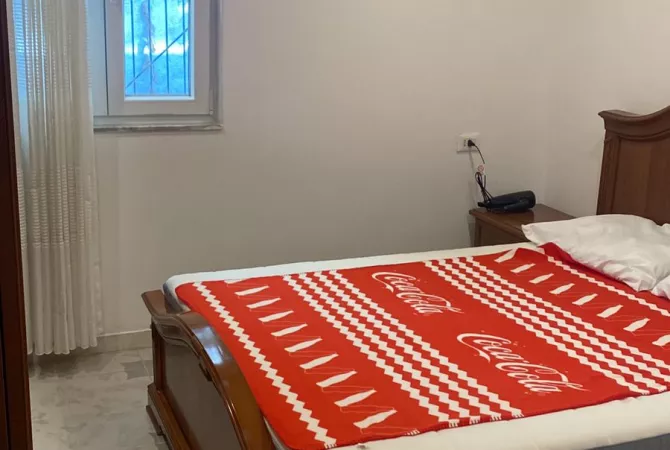 Shtepi me qera Apartament ne Tirane, 1+1, Mobilimi E mobiluar, Pagesa 50,000  Leke.