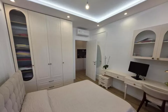 Shtepi me qera Apartament ne Tirane, 1+1, Mobilimi E mobiluar, Pagesa 650  Euro.
