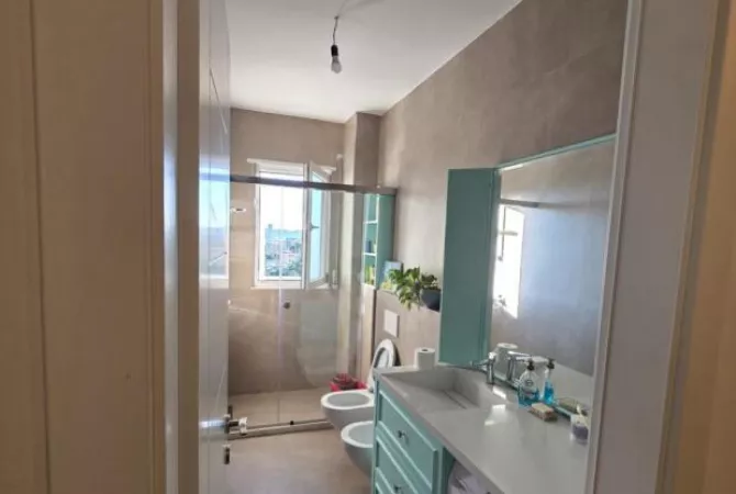 Shtepi me qera Apartament ne Tirane, 1+1, Mobilimi E mobiluar, Pagesa 650  Euro.