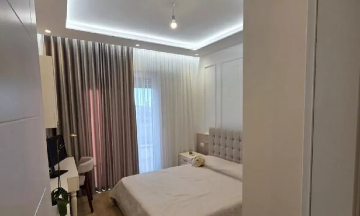 Shtepi me qera Apartament ne Tirane, 1+1, Mobilimi E mobiluar, Pagesa 650  Euro.