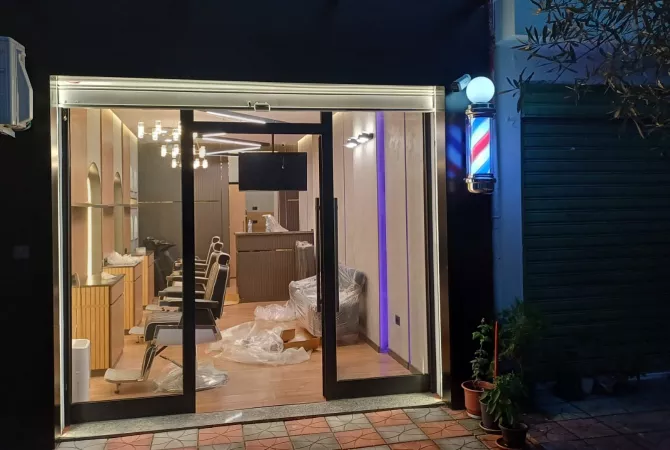 Business Property for Rent 1+1 in Tirana - 950 Euro