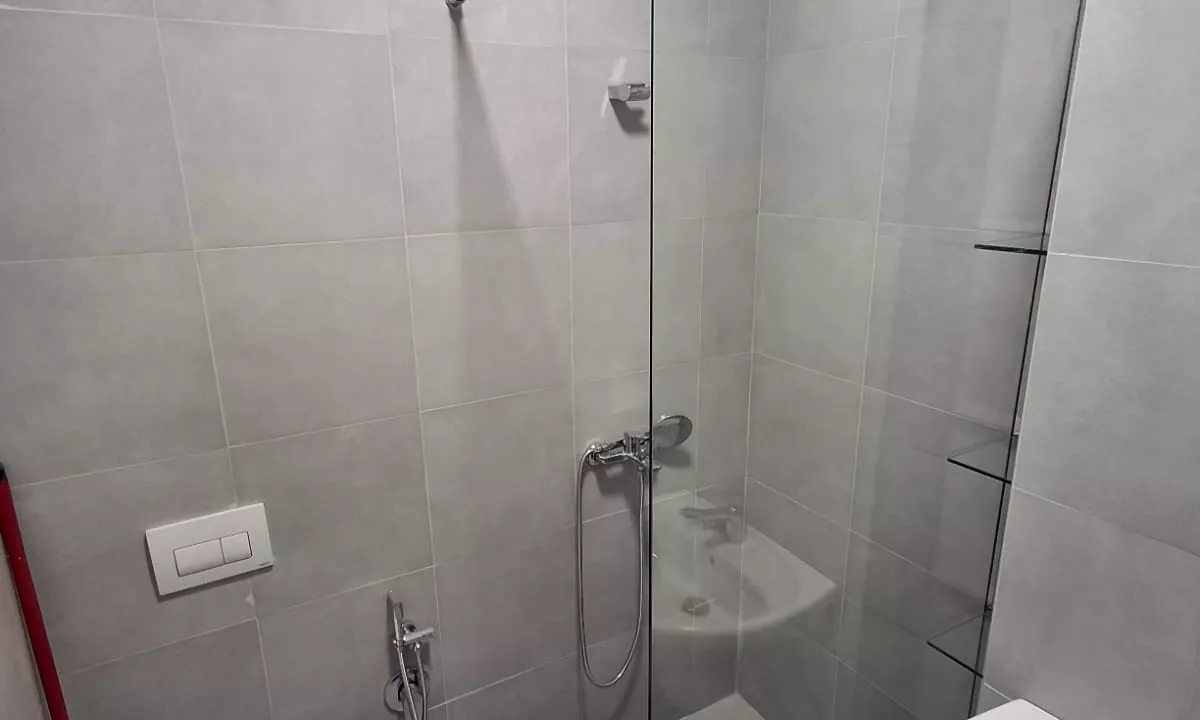 Shtepi me qera Apartament ne Tirane, 2+1, Mobilimi E mobiluar, Pagesa 750  Euro.