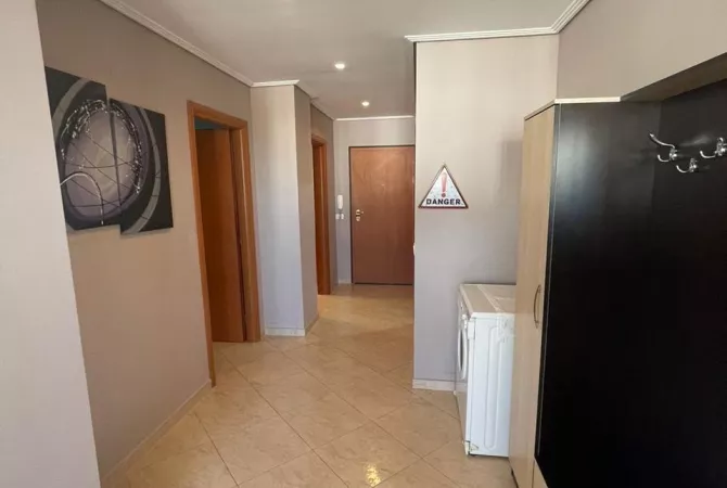 Shtepi ne shitje Apartament ne Tirane, 2+1, Mobilimi E mobiluar, Pagesa 190,000  Euro.