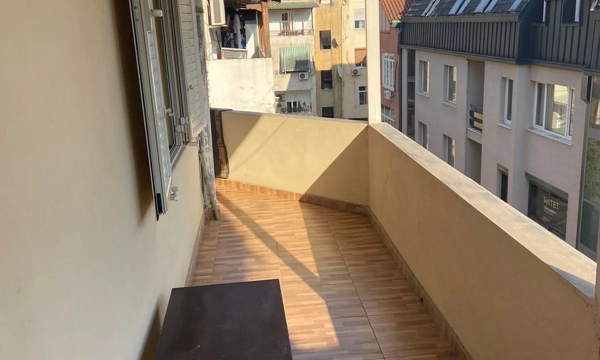 Shtepi me qera Apartament ne Tirane, 1+1, Mobilimi E mobiluar, Pagesa 600  Euro.